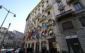 Mokinba Hotels King